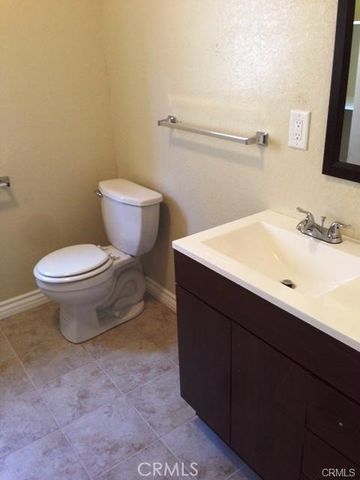 1519 W 29th, Los Angeles, CA 90007