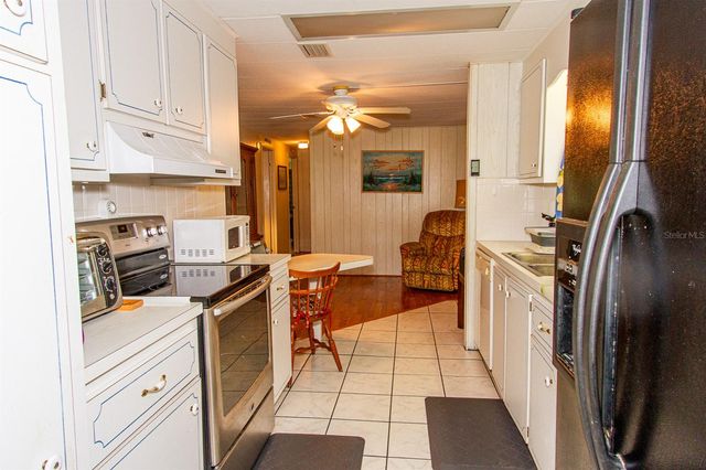 26 HAMILTON LANE, Palm Harbor, FL 34684