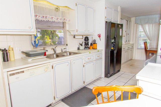 26 HAMILTON LANE, Palm Harbor, FL 34684