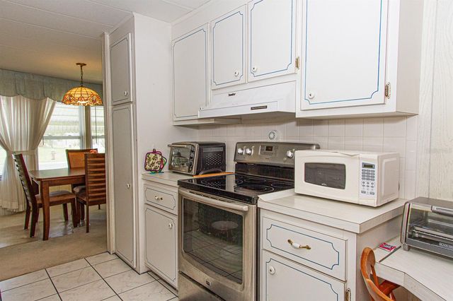 26 HAMILTON LANE, Palm Harbor, FL 34684