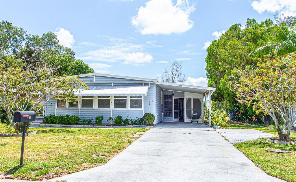 26 HAMILTON LANE, Palm Harbor, FL 34684