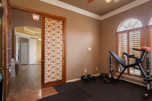 728 Lake View Drive, Crowley, TX 76036