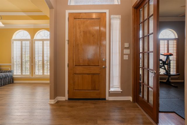 728 Lake View Drive, Crowley, TX 76036