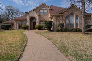 728 Lake View Drive, Crowley, TX 76036