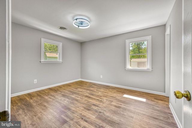1062 PENDLETON RD, Mineral, VA 23117