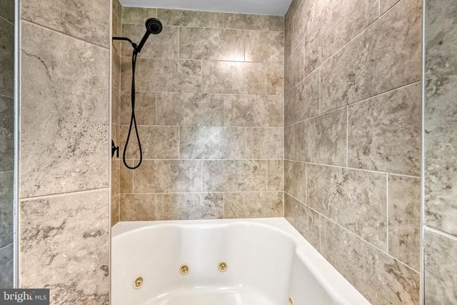 1062 PENDLETON RD, Mineral, VA 23117
