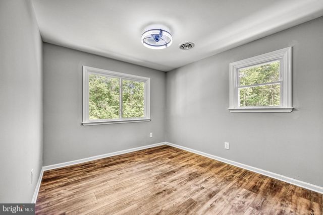1062 PENDLETON RD, Mineral, VA 23117