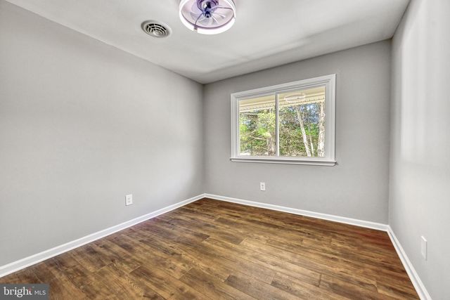 1062 PENDLETON RD, Mineral, VA 23117