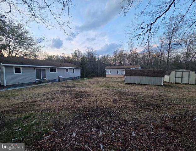 1062 PENDLETON RD, Mineral, VA 23117