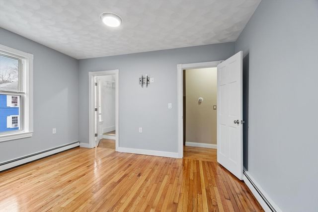 5 Rockingham St, Lynn, MA 01902