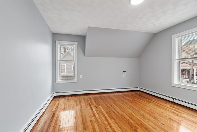 5 Rockingham St, Lynn, MA 01902