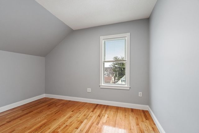 5 Rockingham St, Lynn, MA 01902