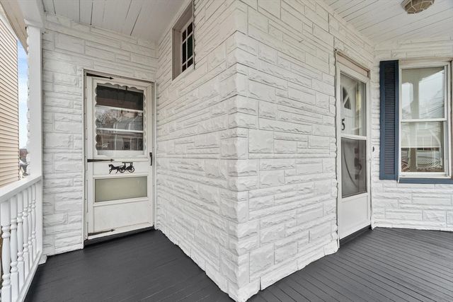 5 Rockingham St, Lynn, MA 01902