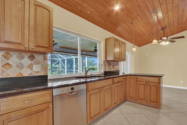 249 FAIRWAY W, Tequesta, FL 33469