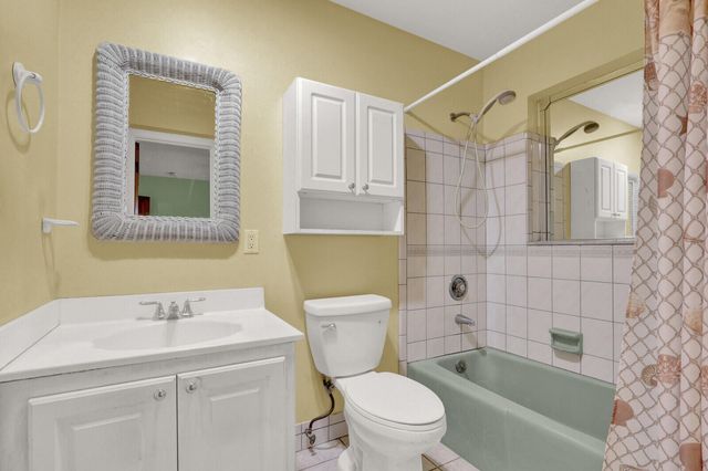 249 FAIRWAY W, Tequesta, FL 33469