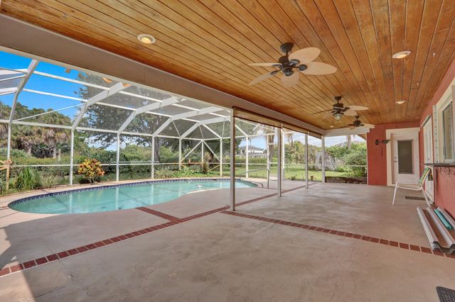 249 FAIRWAY W, Tequesta, FL 33469