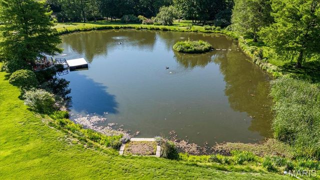 2021 S Warson Road, Ladue, MO 63124