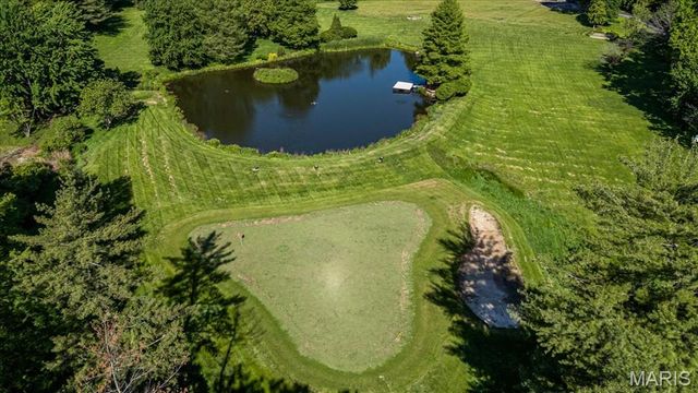 2021 S Warson Road, Ladue, MO 63124