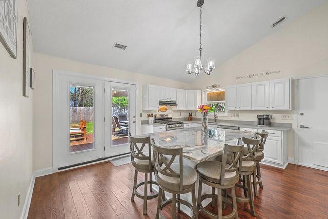 206 Jasmine Drive, Summerville, SC 29483