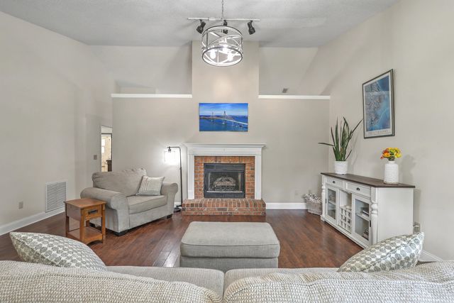 206 Jasmine Drive, Summerville, SC 29483