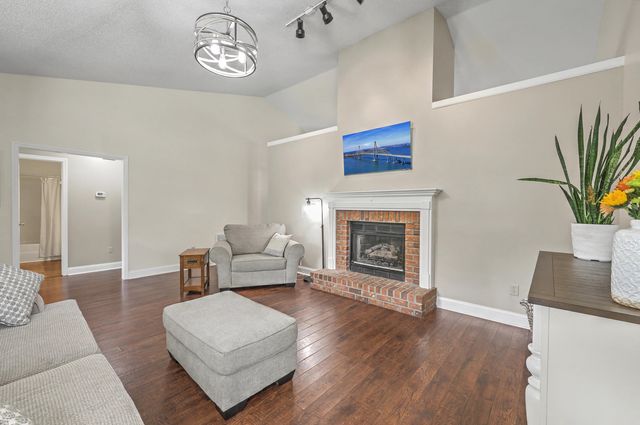 206 Jasmine Drive, Summerville, SC 29483