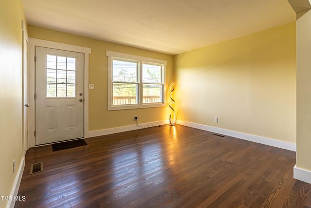 29344 Hillman Hwy Highway, Meadowview, VA 24361