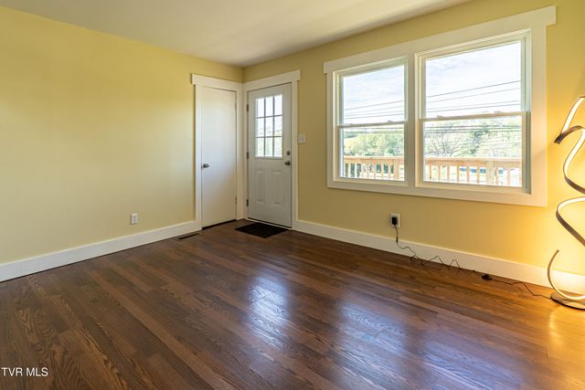 29344 Hillman Hwy Highway, Meadowview, VA 24361