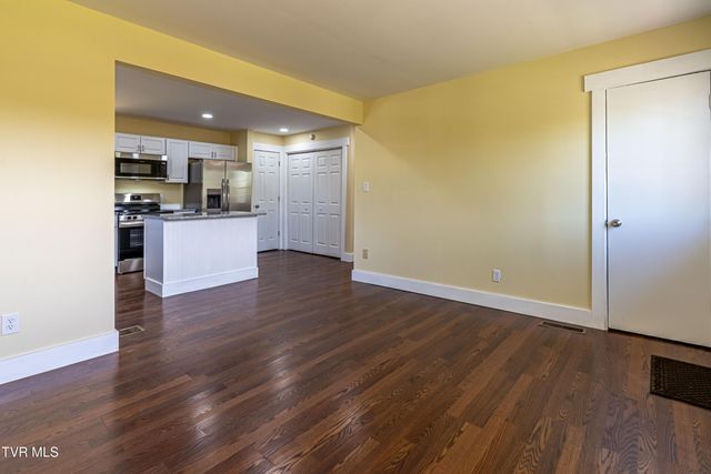 29344 Hillman Hwy Highway, Meadowview, VA 24361
