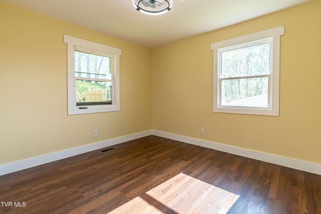 29344 Hillman Hwy Highway, Meadowview, VA 24361