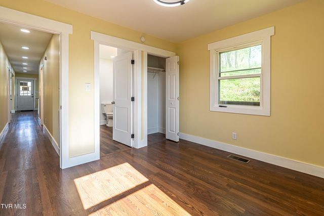 29344 Hillman Hwy Highway, Meadowview, VA 24361