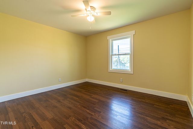 29344 Hillman Hwy Highway, Meadowview, VA 24361