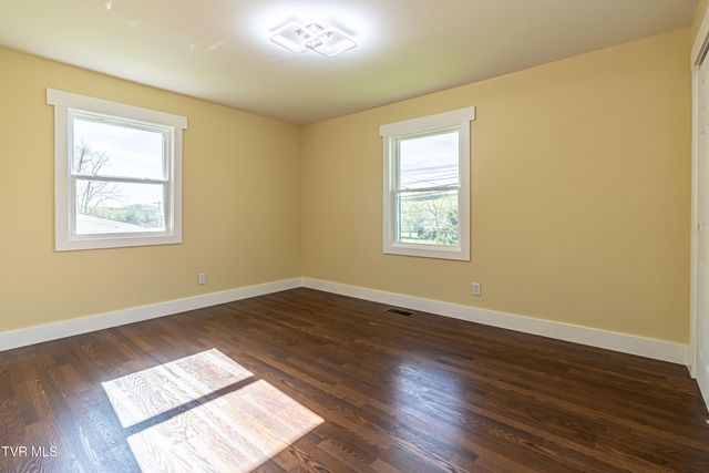 29344 Hillman Hwy Highway, Meadowview, VA 24361