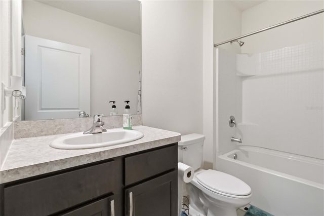 1702 JOHNSON POINTE DRIVE, Plant City, FL 33566