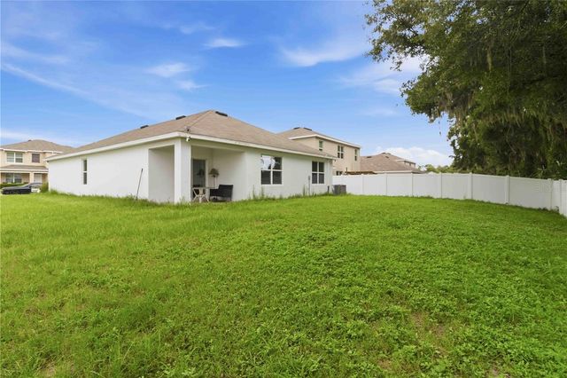 1702 JOHNSON POINTE DRIVE, Plant City, FL 33566