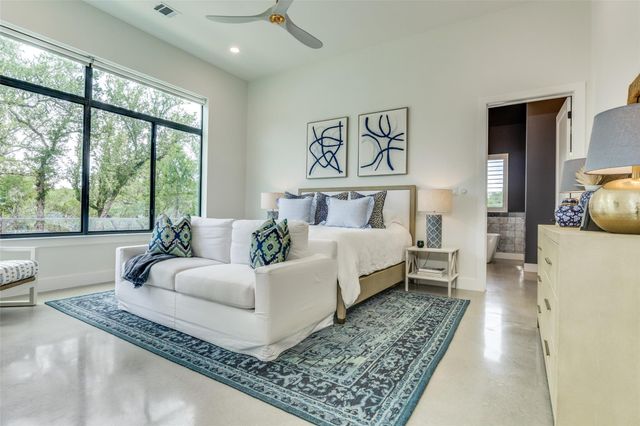 1958 Paradise Parkway, Canyon Lake, TX 78133