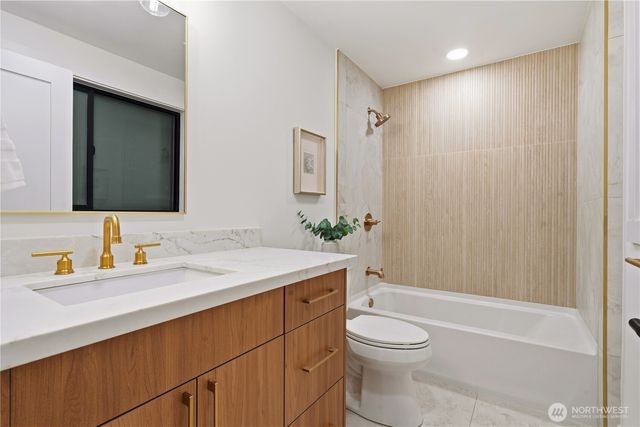 5019 157th Ave SE, Bellevue, WA 98006