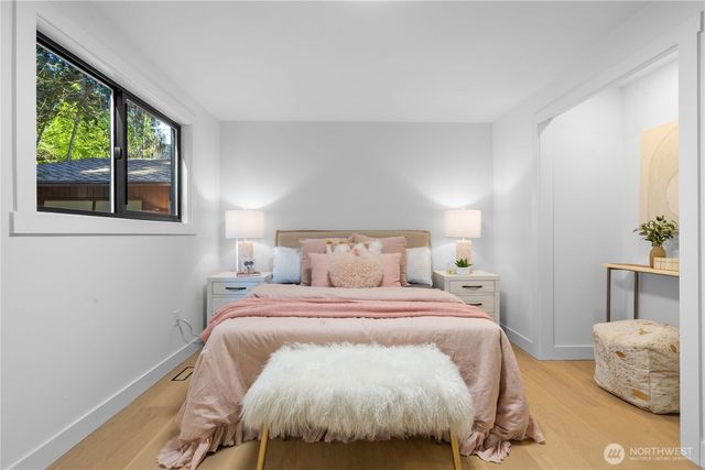 5019 157th Ave SE, Bellevue, WA 98006