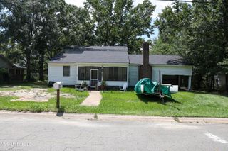 4861 Devon Street, Moss Point, MS 39563