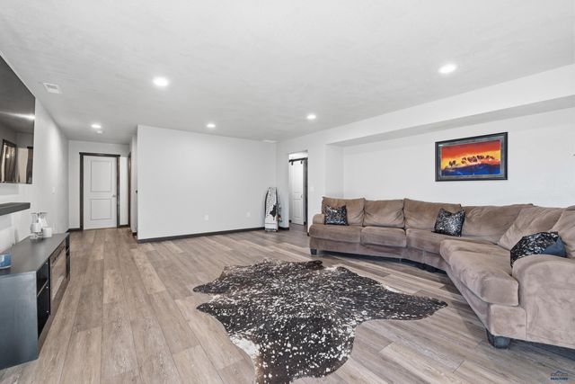 24008 BRIDLE RIDGE RD, Rapid City, SD 57701