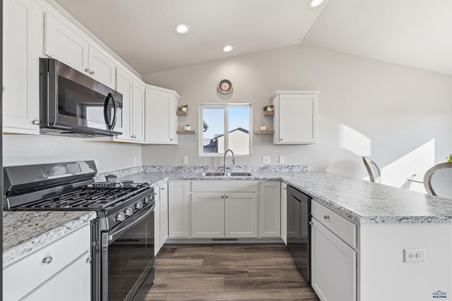 24008 BRIDLE RIDGE RD, Rapid City, SD 57701