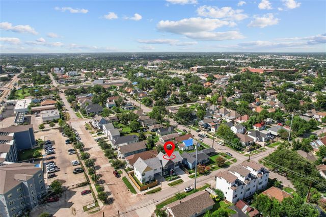 713 James Street, Houston, TX 77009