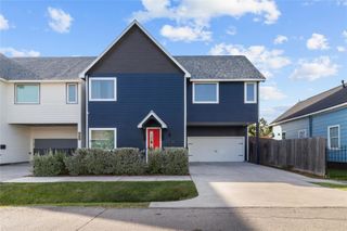 713 James Street, Houston, TX 77009