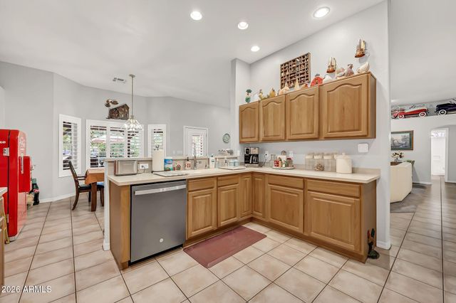 2141 E Melrose Street, Gilbert, AZ 85297