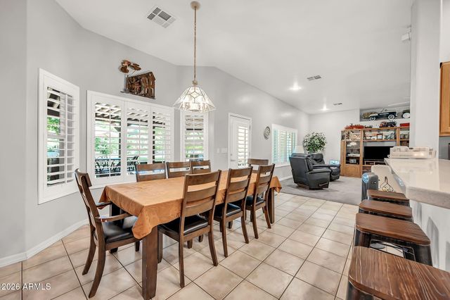 2141 E Melrose Street, Gilbert, AZ 85297