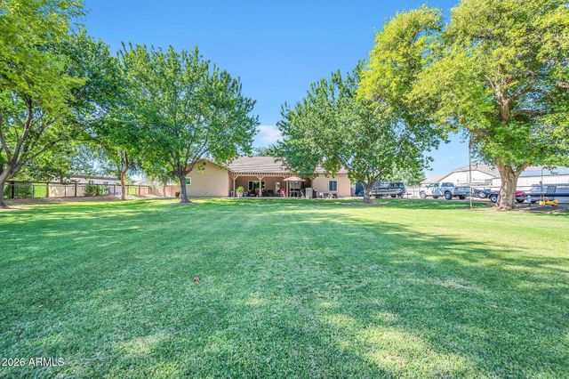 2141 E Melrose Street, Gilbert, AZ 85297