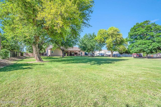 2141 E Melrose Street, Gilbert, AZ 85297