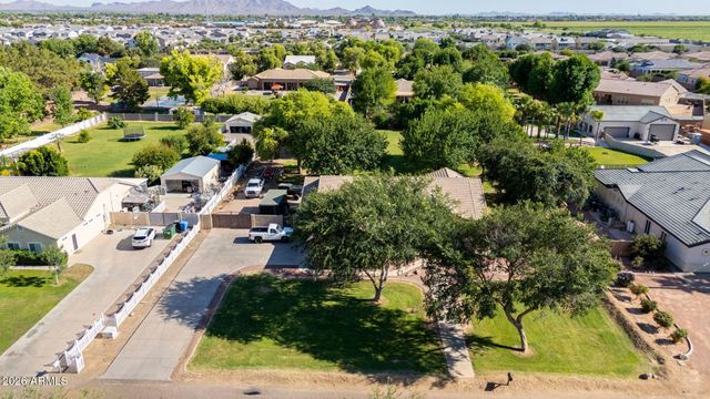 2141 E Melrose Street, Gilbert, AZ 85297