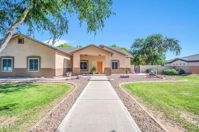 2141 E Melrose Street, Gilbert, AZ 85297
