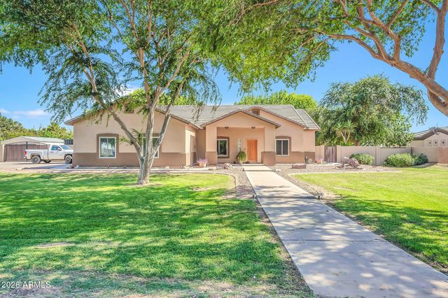 2141 E Melrose Street, Gilbert, AZ 85297