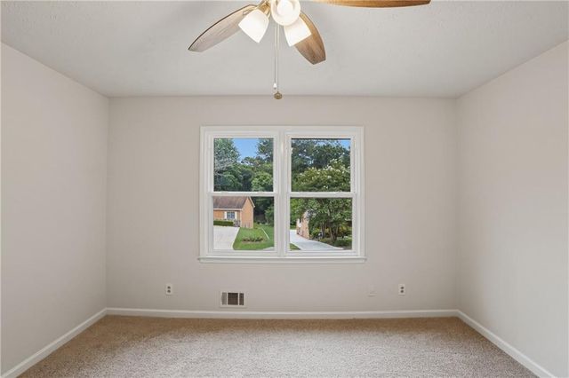 3839 Cotswold Drive SW, Lilburn, GA 30047